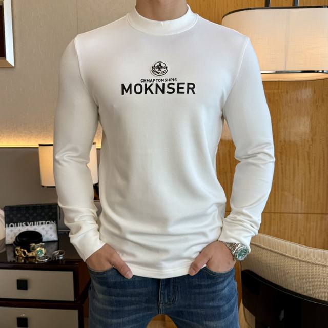 Moncler Early Autumn New Arrival Men's Long-Sleeved Fleece Undershirt. Made with
