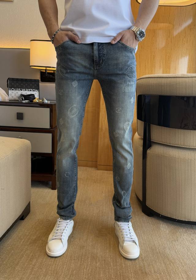 Kavali - 2025 Spring/Summer Snake Year New Year Jeans. 1:1 replica of the origin