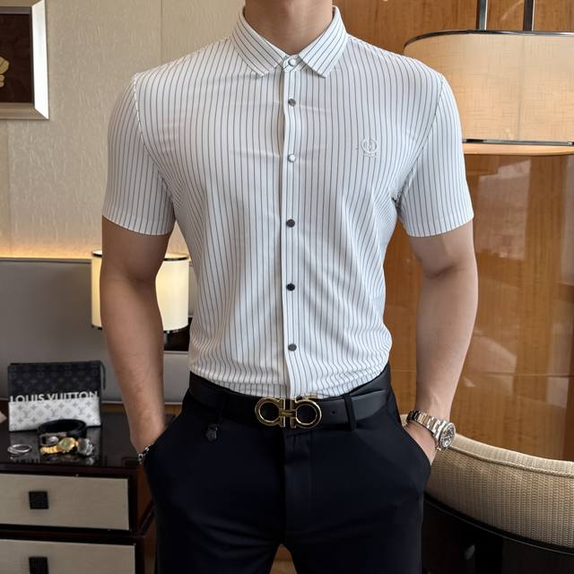 Hermes 2025 Spring/Summer Fashion Hot Selling Short-Sleeve Shirt, sourced from a