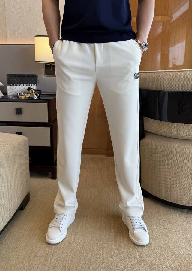 MiuMiu - 2025 Spring/Summer Snake Year Bestselling Casual Pants, a must-have ver