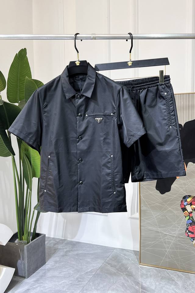 Prada 2025 Spring/Suit Year of the Snake New Arrival Casual Short-Sleeve Set! A