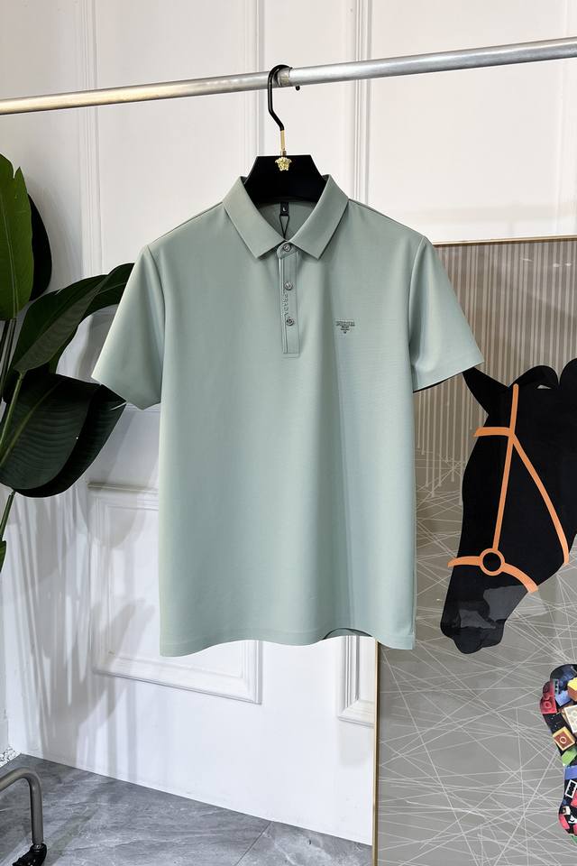 Prada 2025 Spring/Summer Polo Collar Short-Sleeve Collection. Made from premium