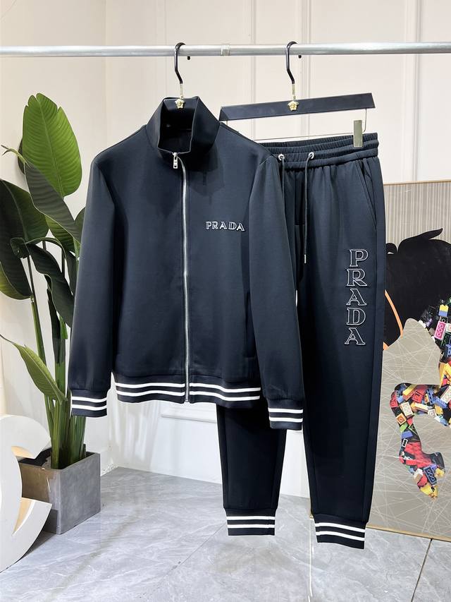 Prada 2025 Spring/Suit New Arrival for the Year of the Snake! A celebrity favori