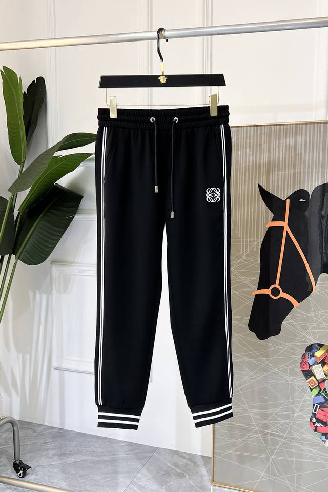 Luo Yiwei 2025 Spring/Summer Snake Year Popular Casual Pants, a must-have versat