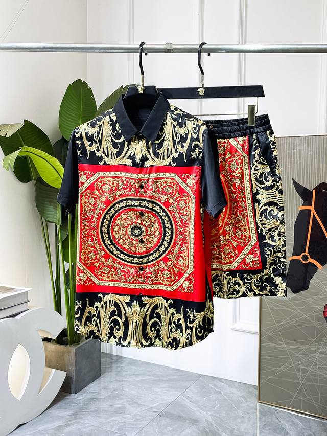 Versace - 2025 Spring/Suit New Arrival Casual Suit! A celebrity favorite, this f