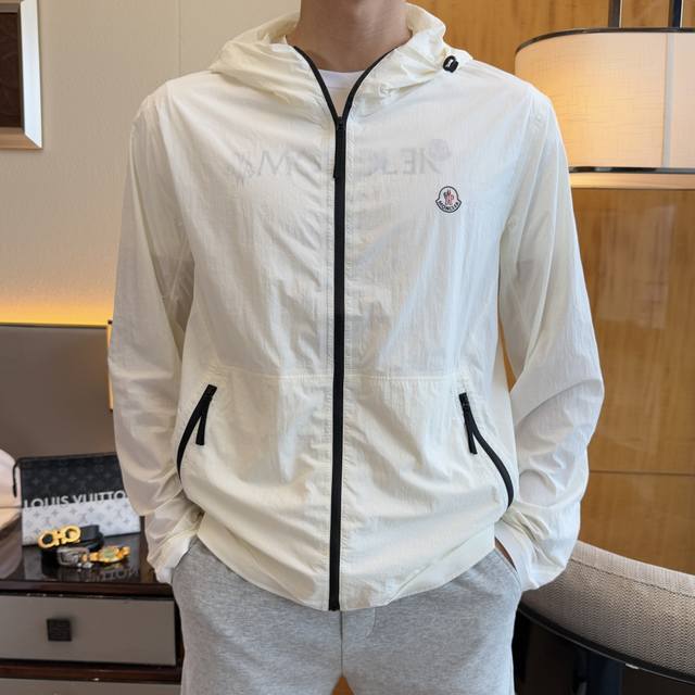 Moncler 2025Ss Year of the Snake Spring Sunscreen Shirt, made with custom high-q