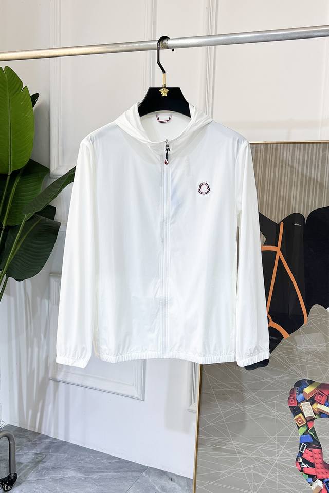 Moncler 2025Ss Year of the Snake Spring Sunscreen Shirt, made with custom high-q
