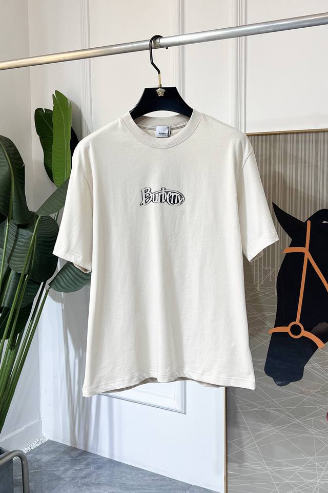 Burberry - 2025 Spring/Summer New Unisex Short-Sleeve T-Shirt, Available Now in