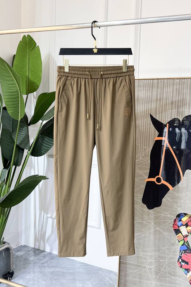 Luo Yiwei 2025 Spring/Summer Snake Year Bestselling Casual Pants, a must-have ve