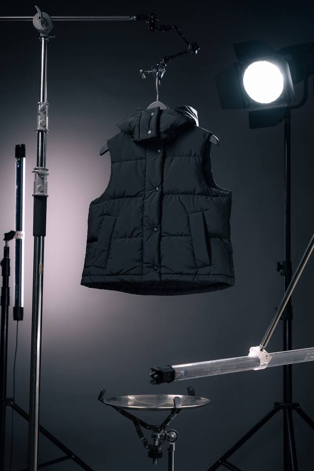 Lululemon Wunder Puff Series Four-Compartment Detachable Hat Down Vest (Ddd) Col