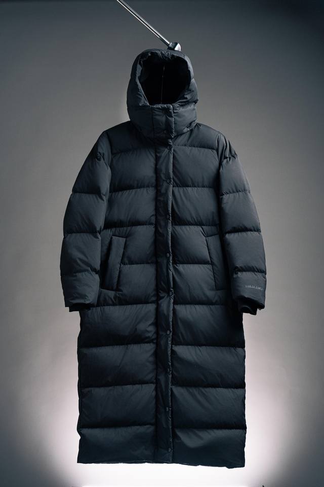 Black | Wunder Puff Lululemon Women's Long Hooded Down Jacket Size Data: 2 4 6 8