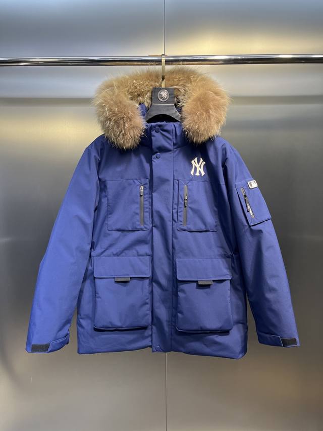 Blue Workwear with Fur Collar (Ddd) Made with premium duck down! The loft, fill