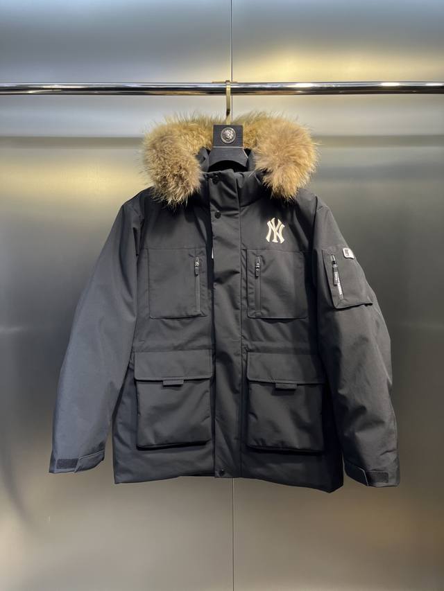 Black Workwear with Fur Collar (Ddd) Made with premium duck down! The loft, fill