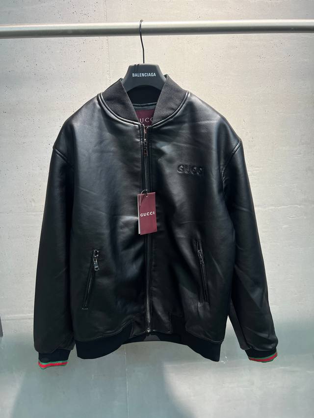 This season's newest design, interpreting modern style with exquisite materials,