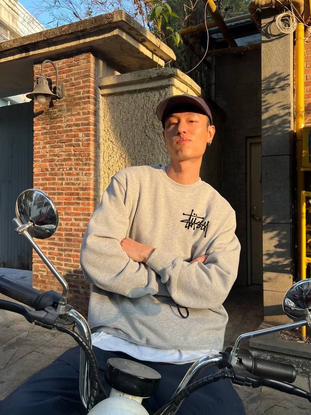 F79# High-quality terry cloth sweatshirt with Stussy co-branded logo print, matc