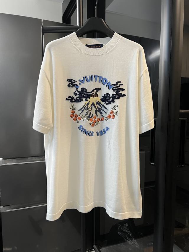 The next day, the Louis Vuitton Nigo collaboration volcano embroidered knit shor