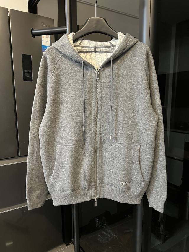 Dior 25Fw Jacquard Reversible Cashmere Embroidered Cardigan in Heather Gray. Thi