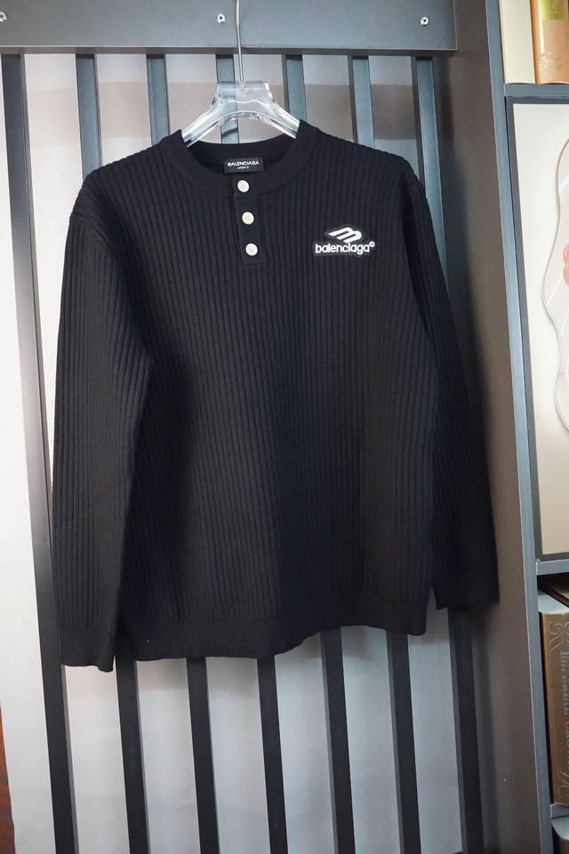 F008# Balenciaga , 25Ss high-quality version, round neck button-down wool sweate