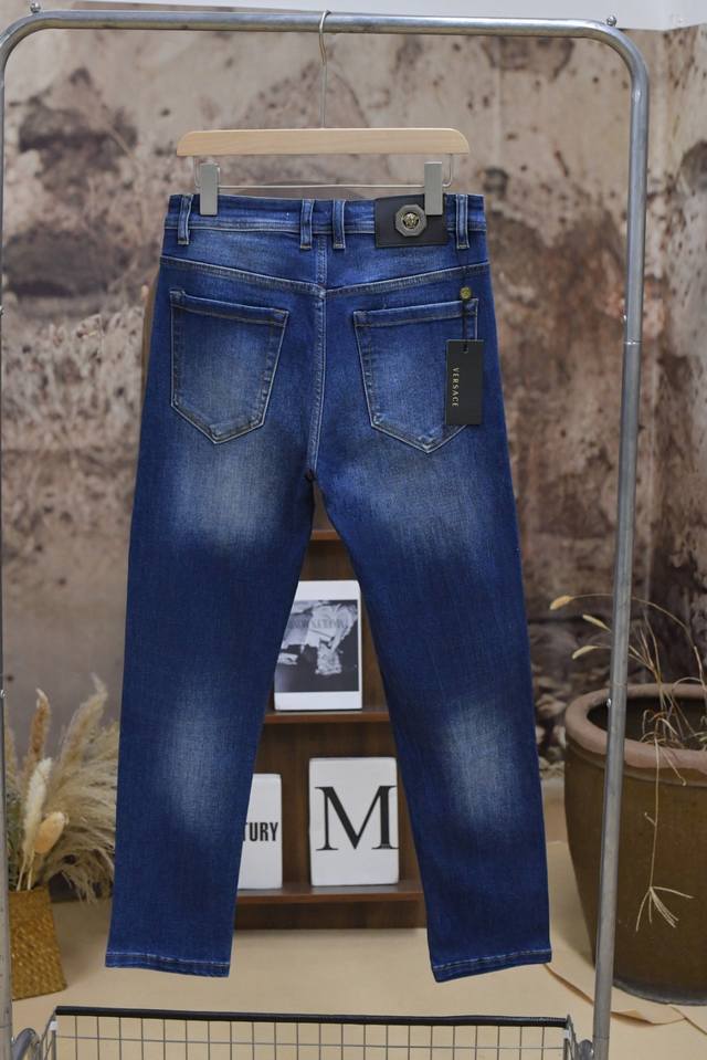 906# Versace 25Ss Fall/Winter New Arrival Jeans, cotton straight-leg trousers wi