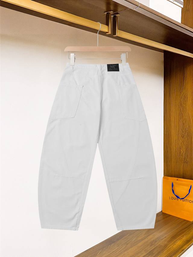 G323# White Arc'teryx Bay Knife-Style Jeans 2025 Official Website High-End New A