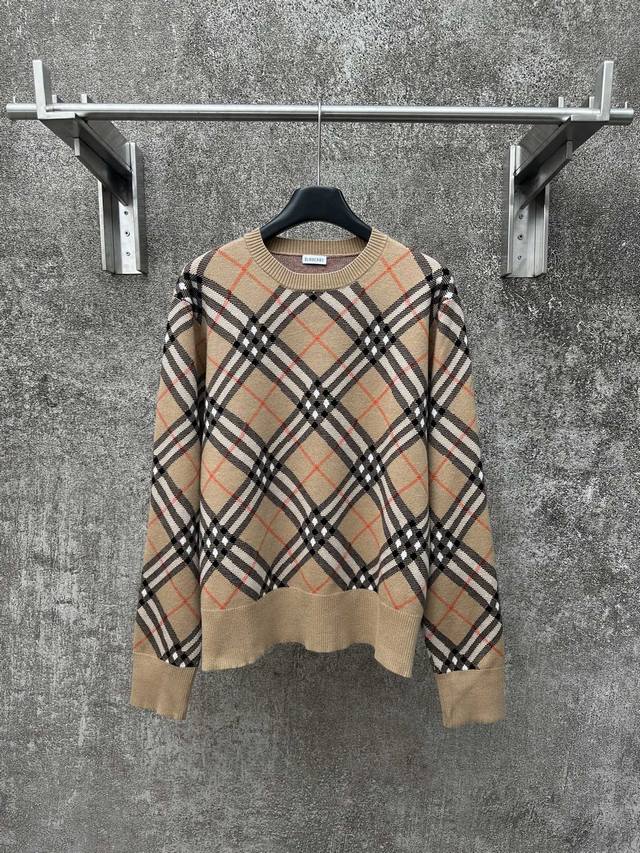 Burberry New Twill Check Wool Blend Pullover Crew Neck Sweater. Made from a sele