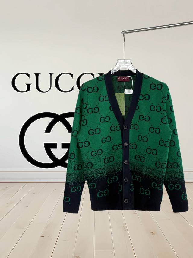 High Version Gucci gradient cardigan sweater, featuring a classic double G all-o