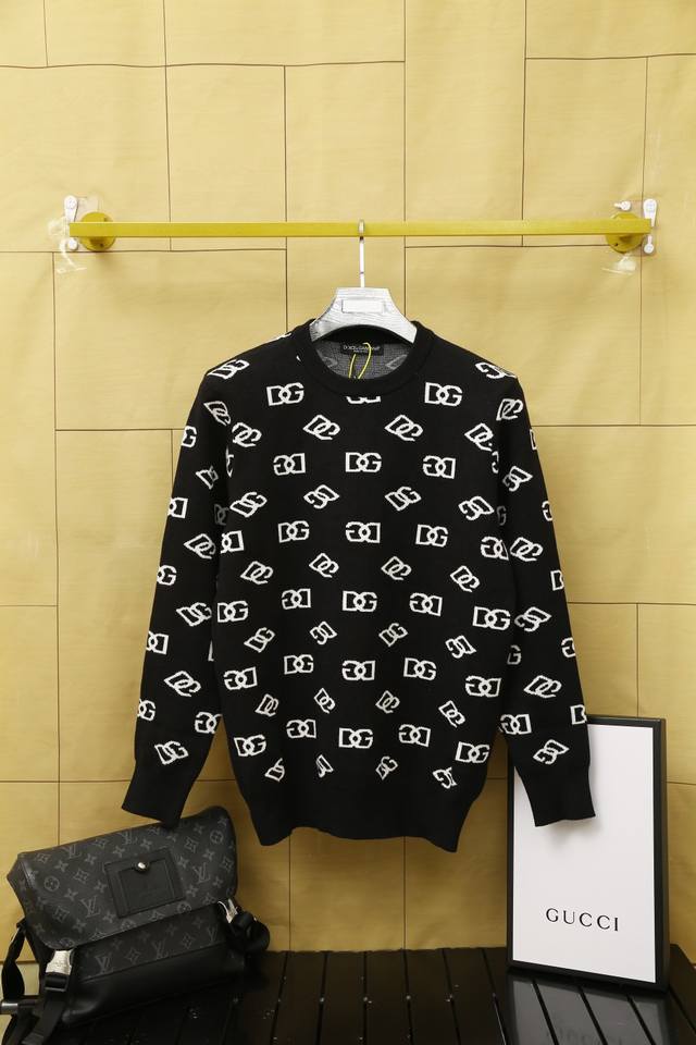 Dolce & Gabbana Dg Ss new round neck knit, made of high-end core-spun yarn fabri