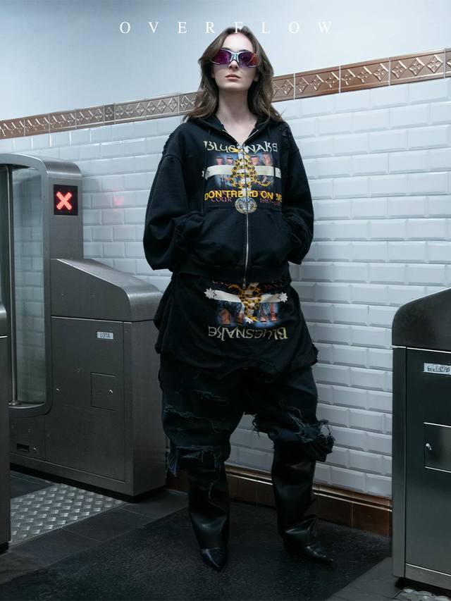 Grailz Project Vibe Year of the Snake Limited Edition Band Print Distressed Ripp