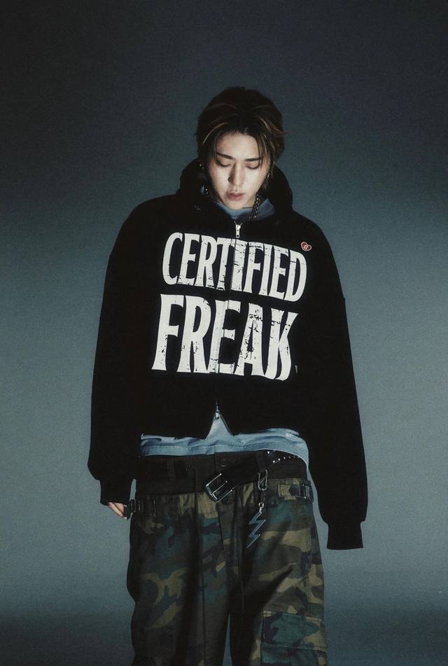 Grailz x Zico Distressed Slogan Retro Zip-Up Hooded Sweatshirt/Short Wide Jacket