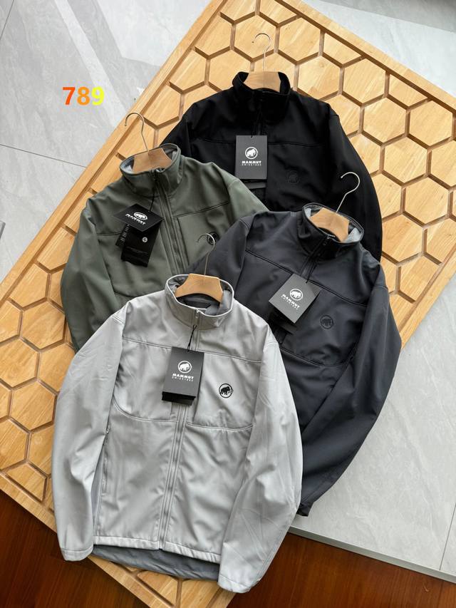 Mammoth Outdoor High-Quality Tri-Proof Comfortable Breathable Softshell Fleece-L