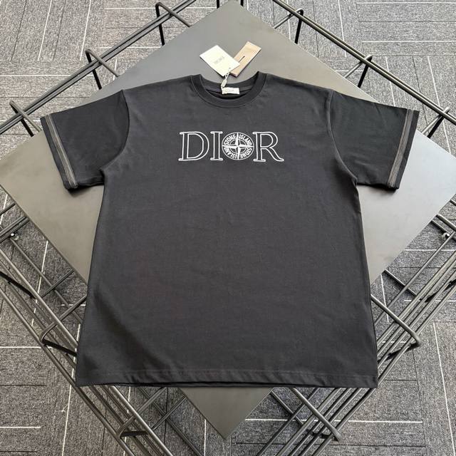 Style No. D005 Diorstone Collaboration Short-Sleeve T-Shirt High-quality custom-