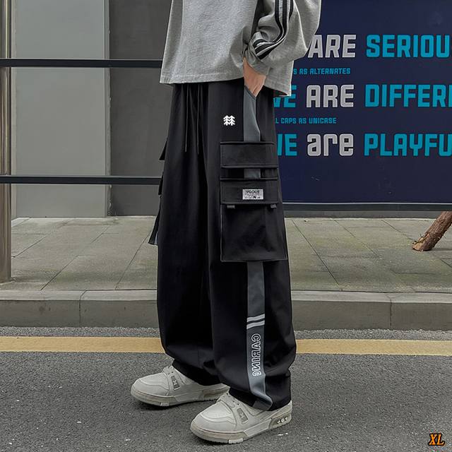 Kolon Sport Exclusive New Arrival Autumn High-Quality Trendy Cargo Pants, Straig