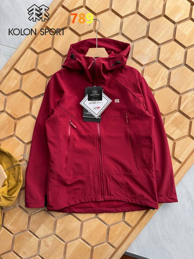 2025 Autumn/Winter New Arrival: Outdoor Couple Hooded Fleece-Lined Softshell Hoo