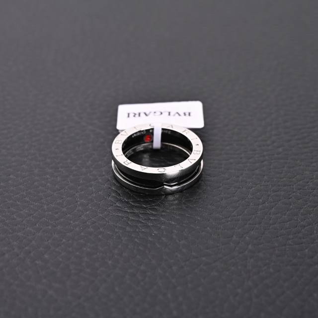 Bvlgari Charity Little Red Man Ceramic Ring (Ddd) The ring features the original