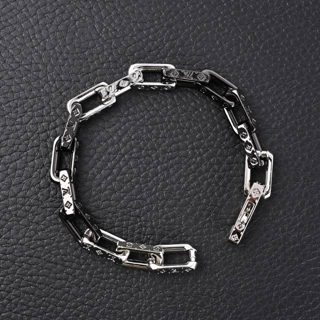 Louis Vuitton Lv Bamboo Collection Black and Silver Bracelet New Arrival! Summer