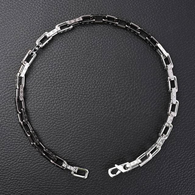 Louis Vuitton Lv Bamboo Collection Black and Silver Necklace New Arrival! Summer