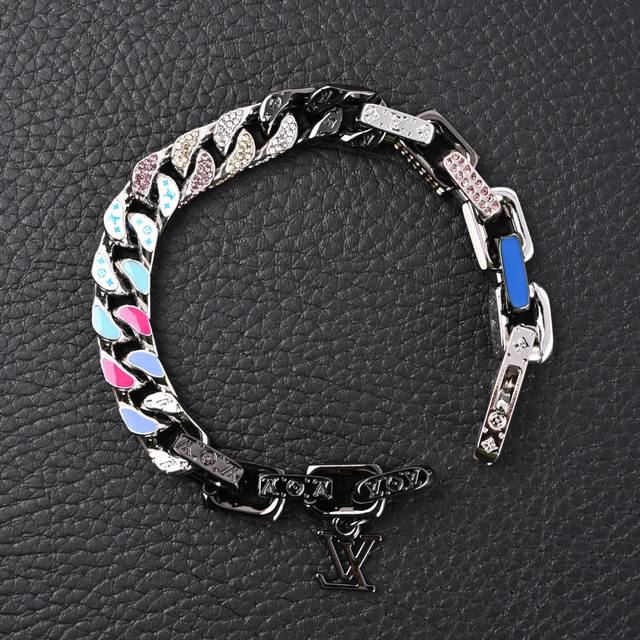 Louis Vuitton Lv Chain Letter-Embellished Colorful Bracelet. The large, flat lin
