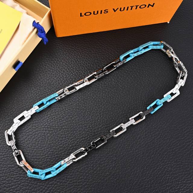 Louis Vuitton LV Monogram Chain Marble Bamboo Necklace M01293 Available on the o