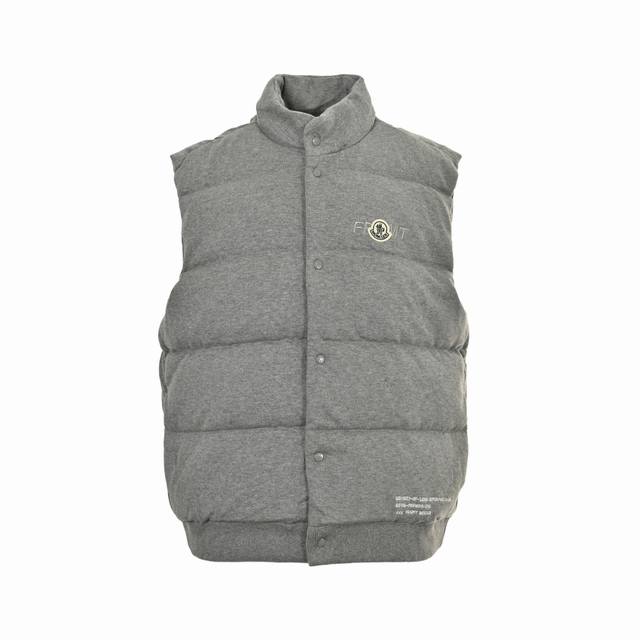 Moncler Hiroshi Fujiwara Collaboration Small Logo Embroidered Down Vest Ddd. Mad