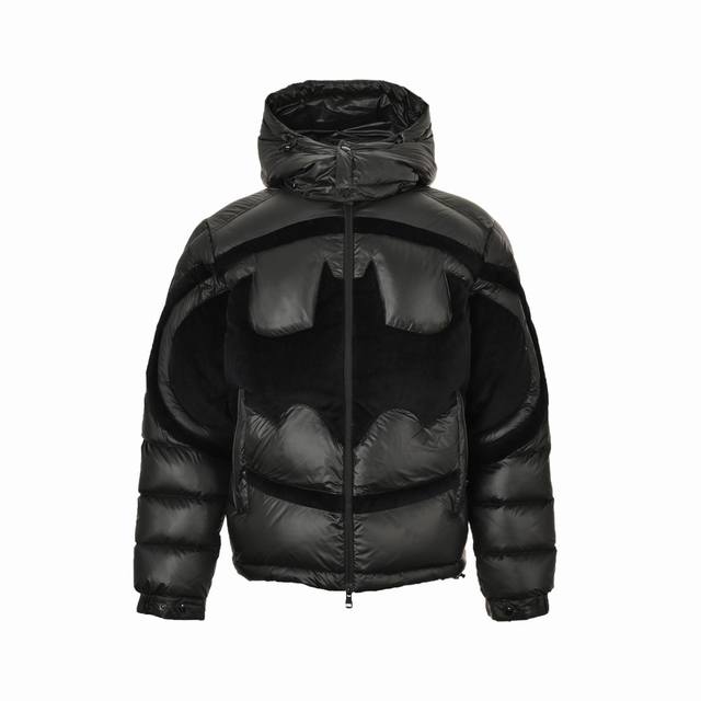 Moncler 24Fw Batman Logo Down Jacket (Ddd) Made with custom-designed premium cha