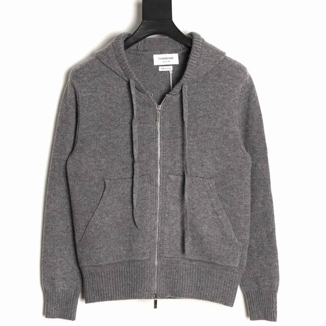 Thom Browne Tb 25Fw Goose Wool Hooded Jacket (Ddd) This product is knitted using