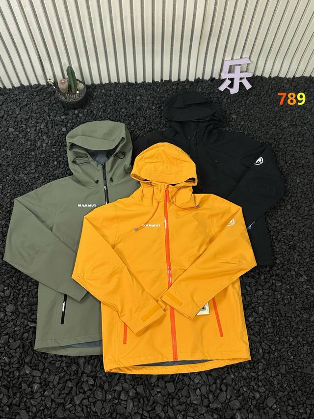 Mammut Ayako Pro 2.0 Women's Outdoor Hiking Asian Version Hooded Softshell Lined