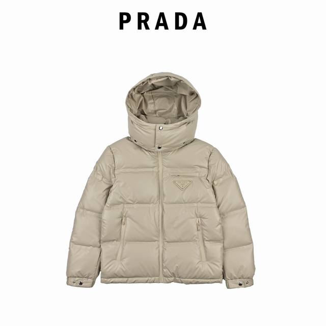 Prada 21Fw Classic Triangle Logo Hooded Down Jacket (Ddd) This full-figured down