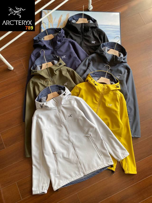 Printed Arc'teryx Spring/Autumn Waterproof and Windproof Sports Jacket for Hikin