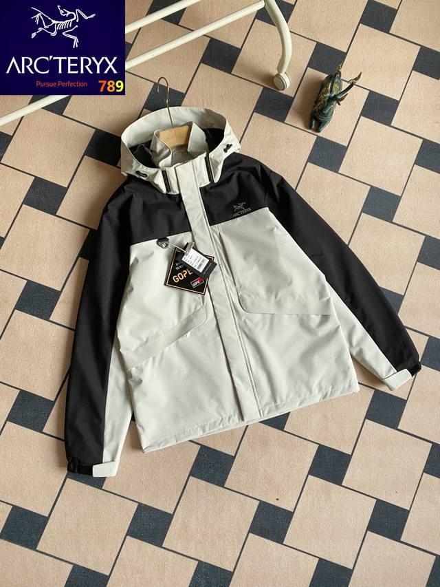 Arc'Teryx Tri-Proof Outdoor Jacket with Waterproof Hood, Detachable Multi-Pocket