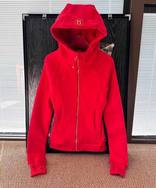Price: Product Name: Lulu Full-Zip Scuba Gold Label Slim Fit Fleece-Lined Hooded