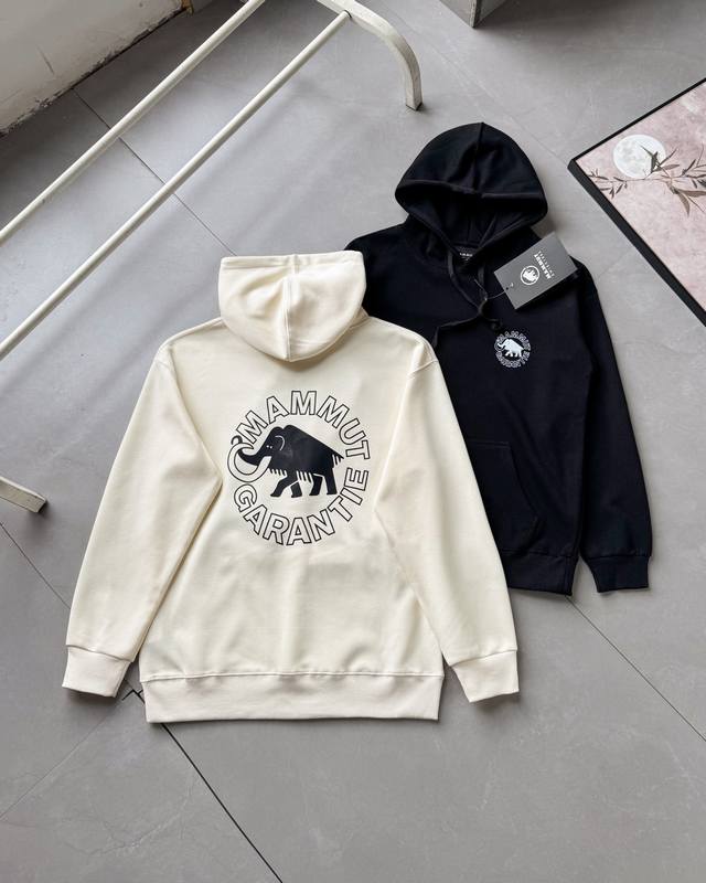 Mammoth New 2025 Autumn New Hooded Sweatshirt. Classic large logo print, no need