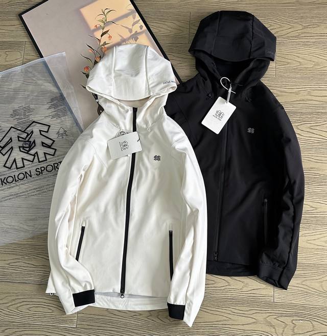 Kolon Sport Windproof Softshell Jacket, Antistatic and Water-Repellent, Women's