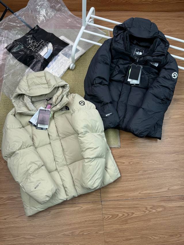 The North Face Two-Tone Print Hooded Down Jacket - The No.1 brand in the outdoor