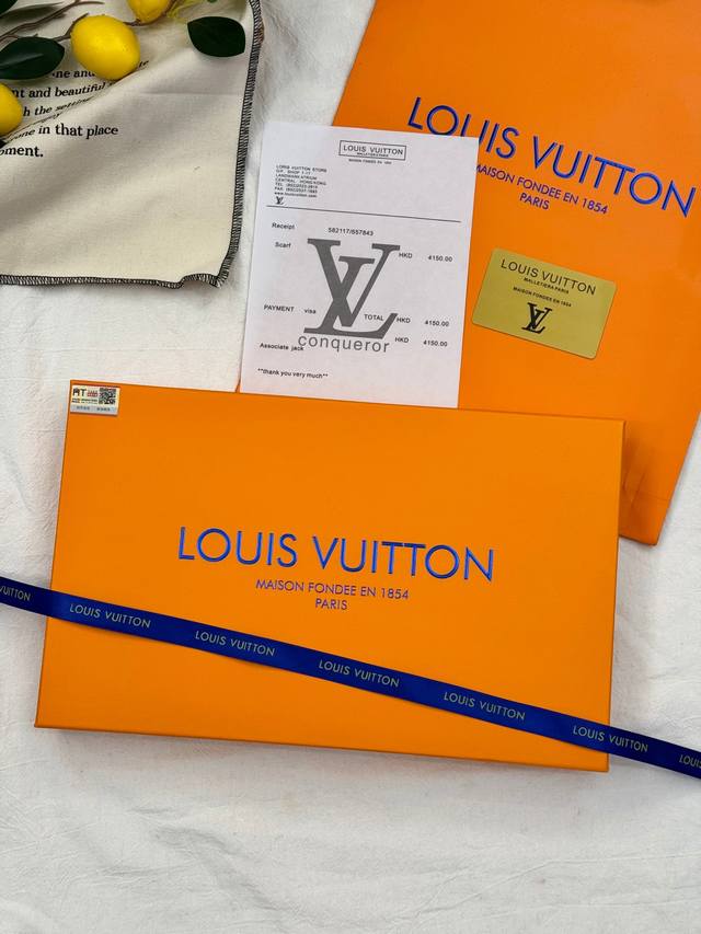 Double Eleven Special Offer! Comes with full packaging as shown in the picture.